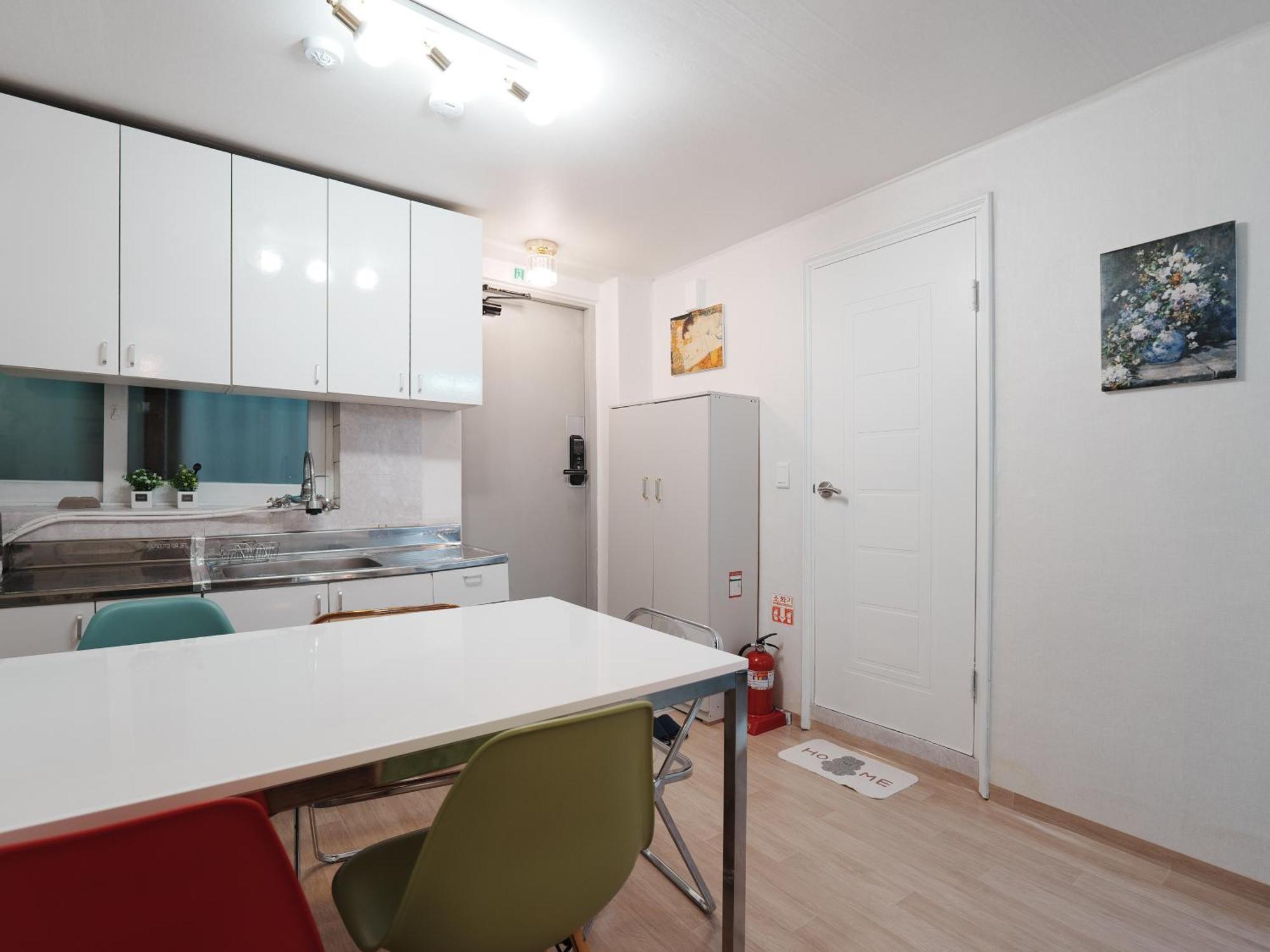 The Hill Apartment *